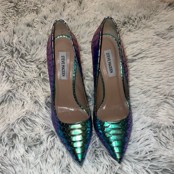 Steve Madden Chromorphous Snakeskin Heels - Picture 2 of 11